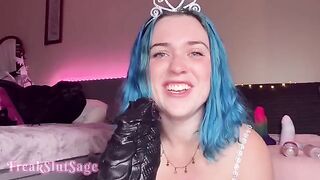 Princess gets her asshole gapped by the Anal Fuck Machine Dragon