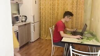 The computer broke down, called a friend to fix it and have sex