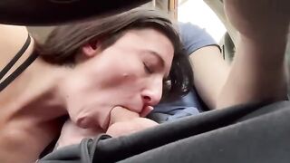 A guy fucked his girlfriend on a real public road trip