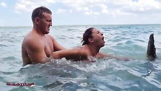 Babe has amazing sex right in the water, an instant cum shot
