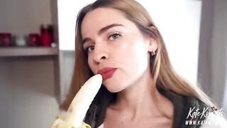 A hungry neighbor makes amazing eye contact with the beautiful girl