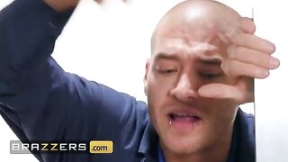 Xander helped Maserati XXX get unstuck by oiling her big ass and having hardcore sex