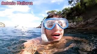 I was sailing with my friends and saw a mermaid