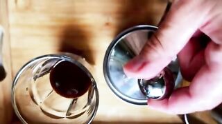 A curvy MILF gets her coffee and a hot orgasm