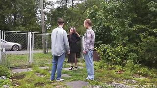 A beautiful woman has sex with her boyfriend in the village, reaching intense orgasm