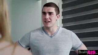Stepsis suggests man to masturbate while looking at her