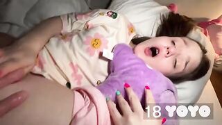My stepsister gets her pussy creampied after rough sex