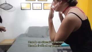 The doctor gave a great anal sex to Salome Gil to cure her