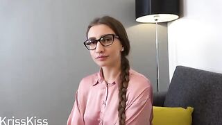 English tutor seduced a girl and fucked her at her home
