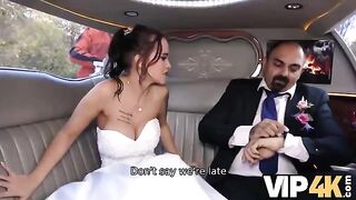 Bride gets her ass scored in the wedding limo