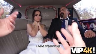 Bride gets her ass scored in the wedding limo