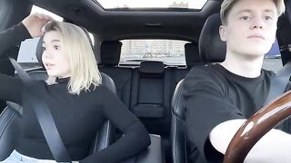 The hot girl is going to pay for the taxi ride with her mouth
