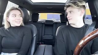 The hot girl is going to pay for the taxi ride with her mouth