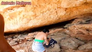 An Argentine slut gets fucked outdoors by a muscular guy in a steamy session