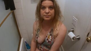 I helped my stepson get a sperm sample by ass and pussy