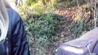 A blogger knocked down a biker, and to avoid the police, she had to perform a blowjob