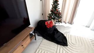 The courier delivered the parcel and his wife got fucked