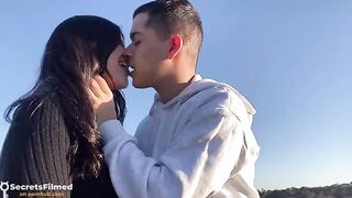The girl from Tinder was not shy to fuck in the park