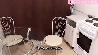 It's great that my girlfriend is late, I have time for fun with her friends