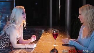 The cunning bartender seduced the naive teenager Jill Kassidy