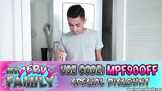 Stepsis asks her stepbrother to stop cleaning instead, she wants sex