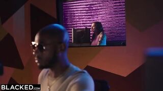 The singer Keisha has a steamy encounter with a music producer, Anton
