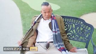Guy flashes his cock at the park and attracts Ebony Mystique