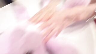 The young girl has sex with a guy with a big cock early in the morning