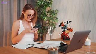 Squirt while learning Spanish with a hot solo girl, damn hot!