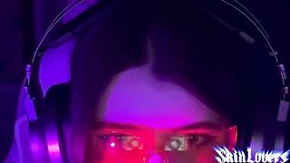 A gamer girl gets fucked hard and reaches orgasm in 60fps