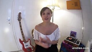 4 beauties have an intense lesbian 4way encounter