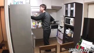Skinny bitch Amina Kiuchi gets creampied by her friend
