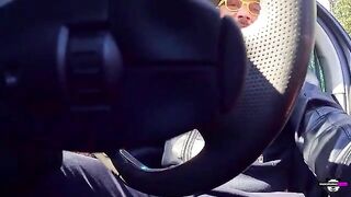 Amateur cock sucking with Italian dialogues that don't make sense, and some radio broadcast