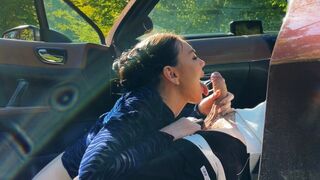 Eva Soda has sex with the first guy in his car