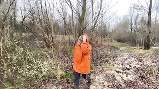 I received a massive cock while walking by the river, it was awesome