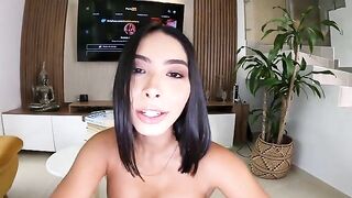 This girl is looking for a personal trainer. Someone who can train her properly well