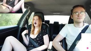 A girl surprised Verlonis by masturbating in the car with a remote-controlled toy