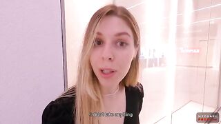 A thief tried to steal, but he was caught and fucked in the toilet