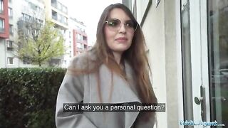 A young babysitter got fucked by a stranger in her apartment for cash