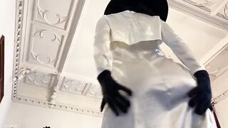 Lady Dimitrescu Cosplay gets her pussy pounded in Resident Evil Village