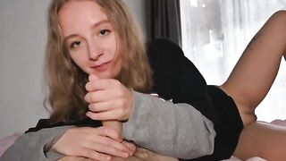 A cute 18-year-old girl shared her thoughts on love in a steamy, intimate chat