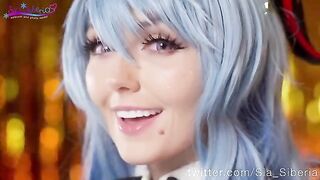 Sia Siberia cosplays Merry Christmas with a sweet treat in her wet pussy