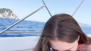 A girl was on a yacht with her friend, got intimate, and enjoyed the thrilling experience