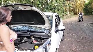 A stranger helped me with my car, I thanked him with my hole