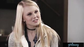 Doctor gives a chance to a new model in a steamy scene
