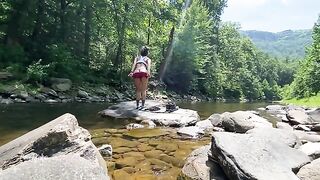 AmyGabe is an outdoor amateur couple who love fucking in nature