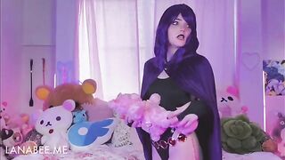 Raven discovered Starfire's toys and played with them in a curious way