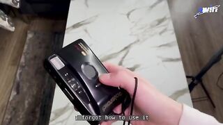 A student became a model for a fake photographer