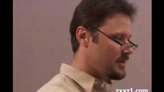 The teacher had sex with a student for good mark