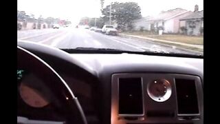 Nikki makes a blowjob right in the car, it’s daring!
